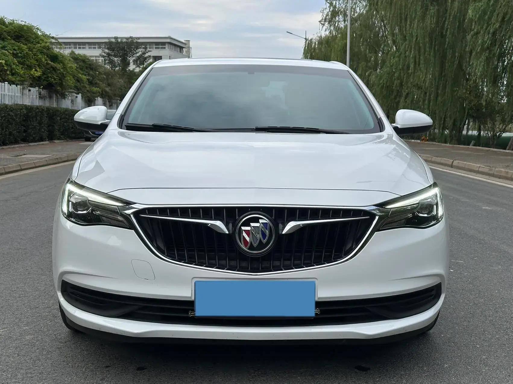 2021 BUICK EXCELLE thumbnail 2
