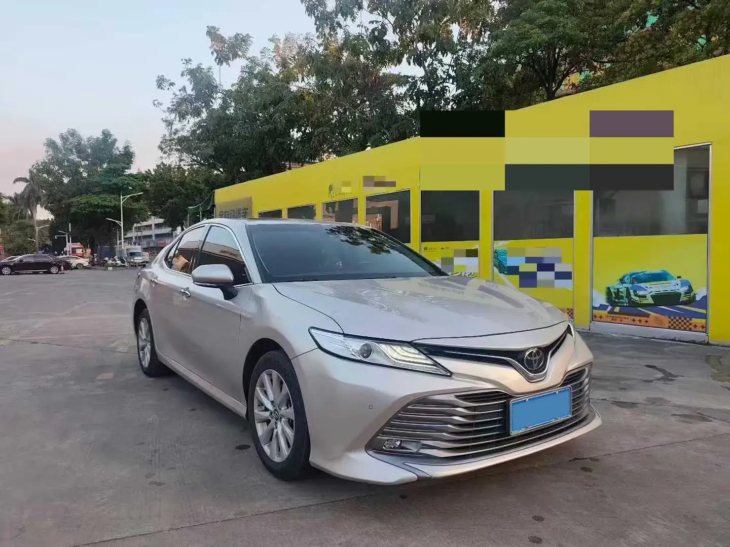 2019 TOYOTA CAMRY thumbnail 3
