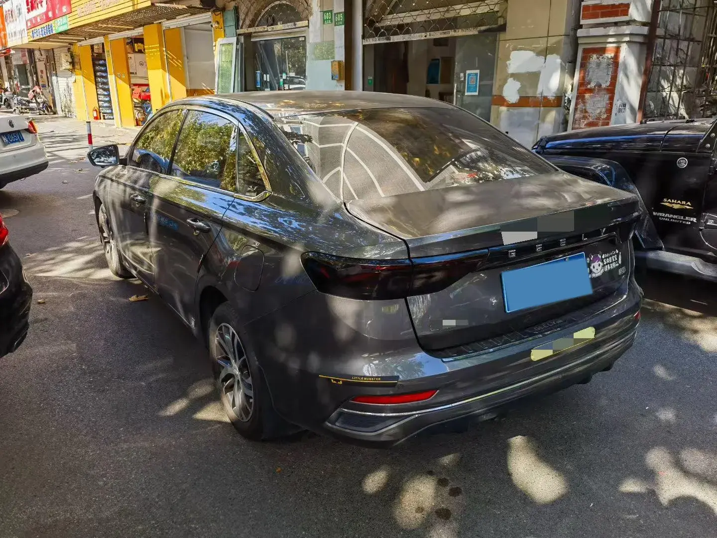 2023 GEELY EMGRAND thumbnail 3