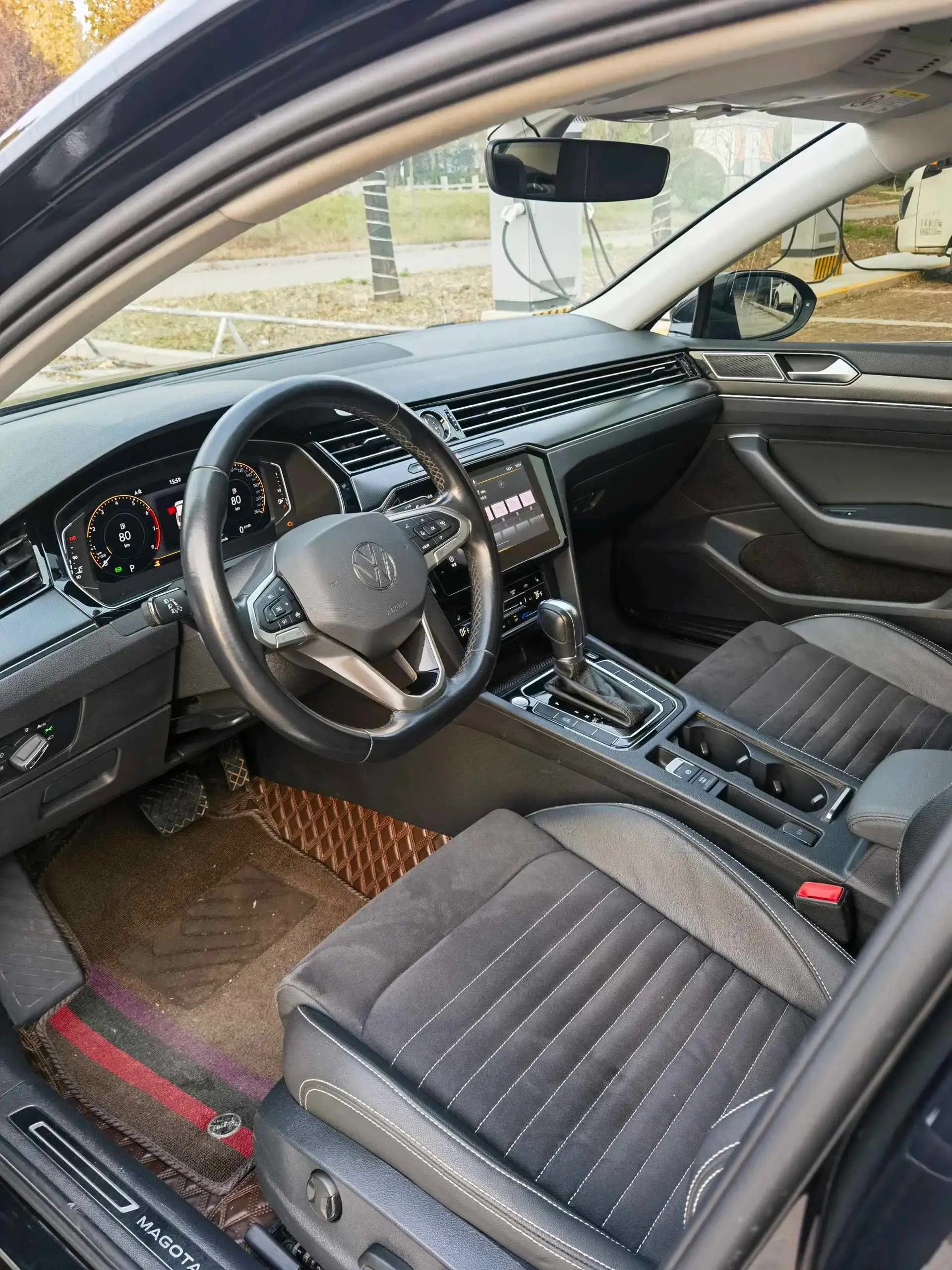 2021 VOLKSWAGEN MAGOTAN thumbnail 4