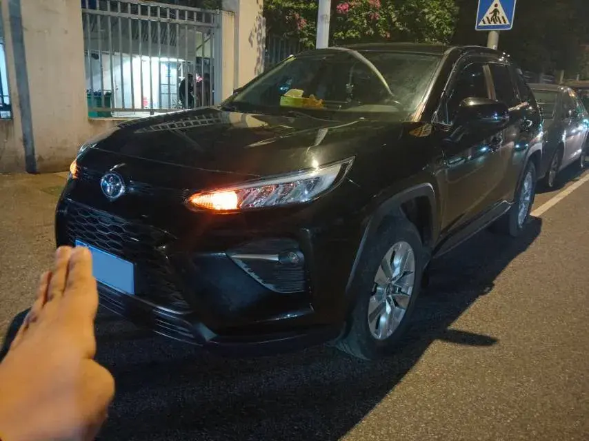 2022 TOYOTA WILDLANDER view 1