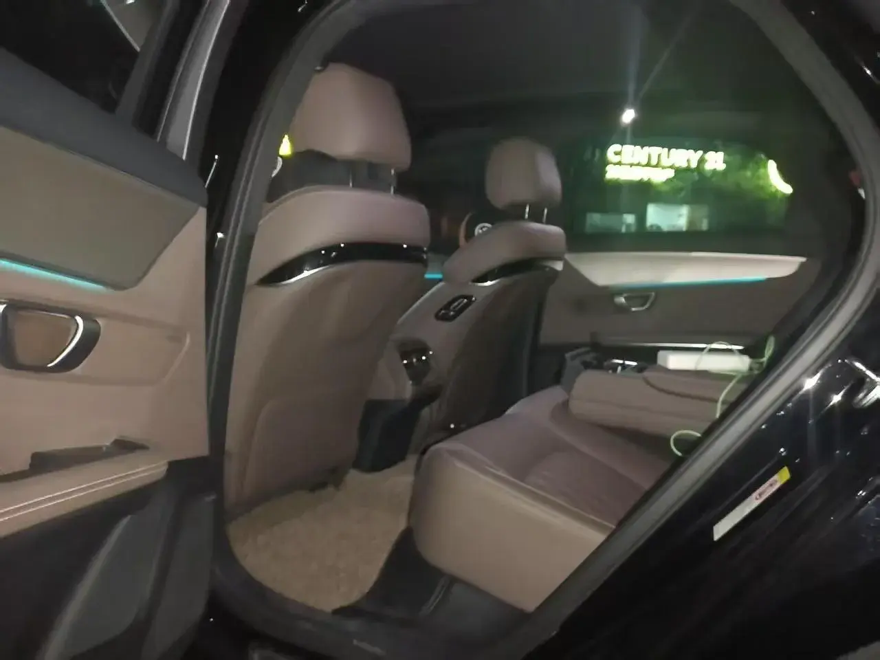 2023 BYD HAN thumbnail 3