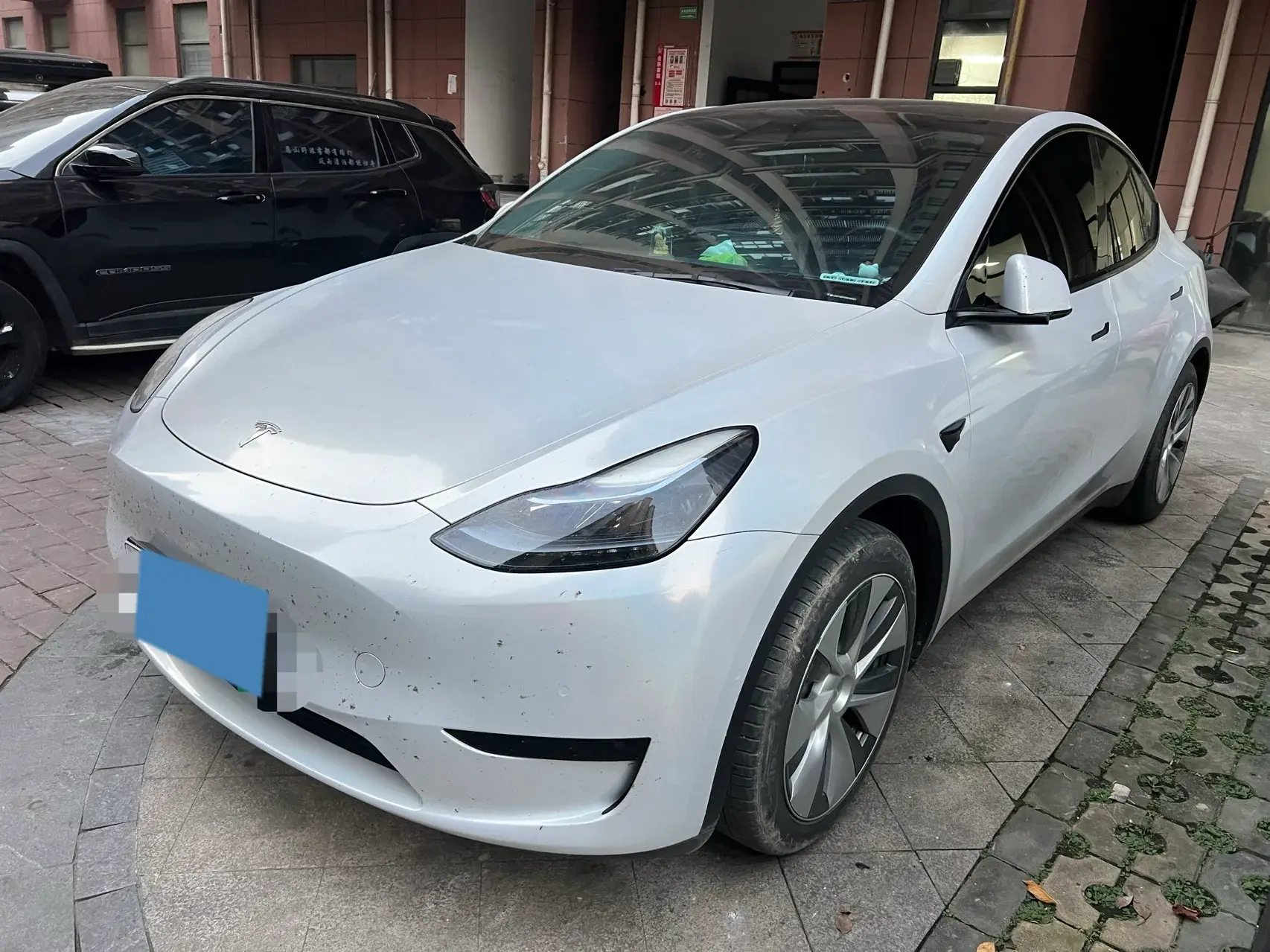 2022 TESLA MODEL view 1
