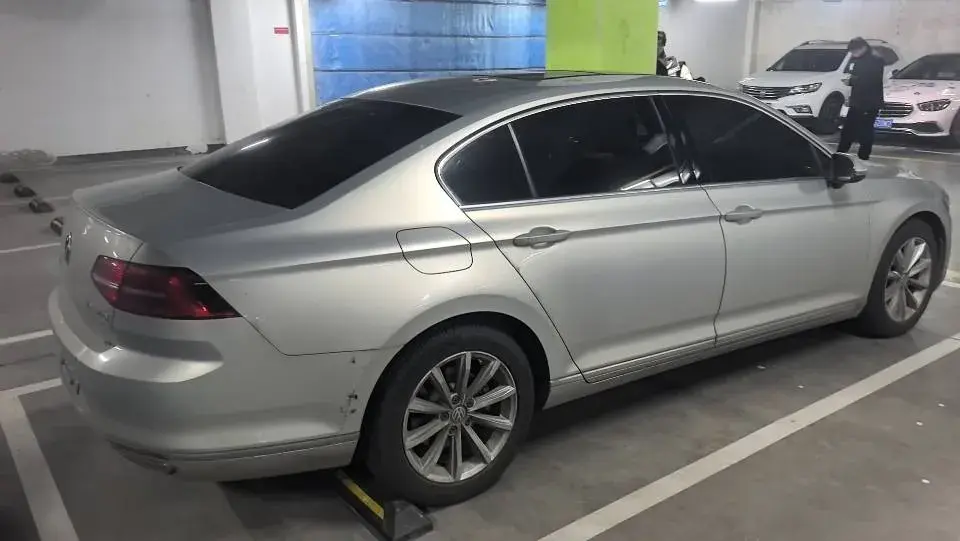 2019 VOLKSWAGEN MAGOTAN thumbnail 4