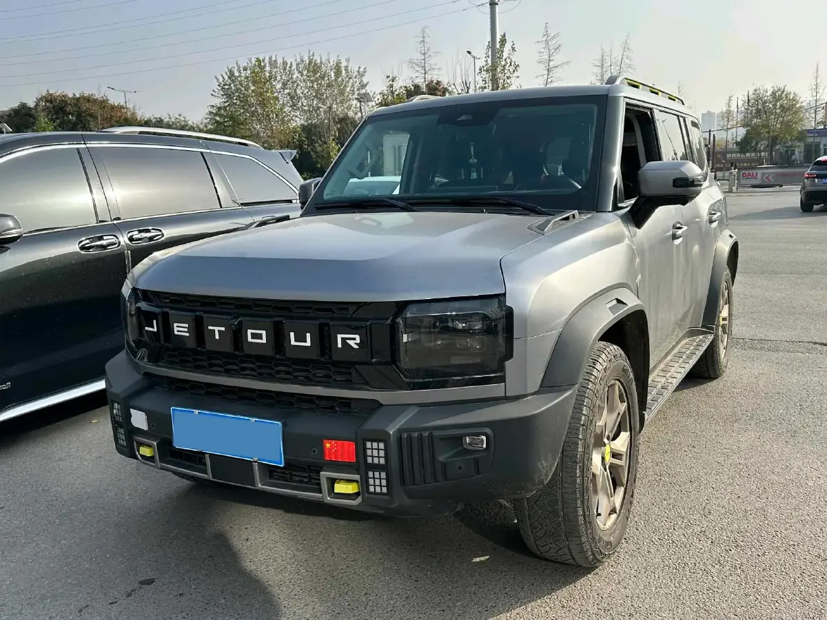 2023 Jetour Traveller 2.0T 254HP L4 8AT