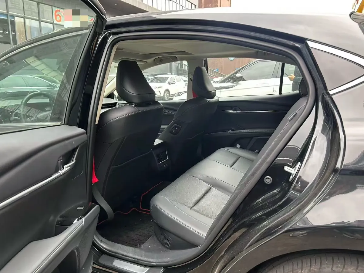 2024 Toyota Camry 2.0L 152HP L4 E-CVT Hybrid,autocango,china used car exporter,china ev exporter,chinese used car exporter,chinese used ev exporter