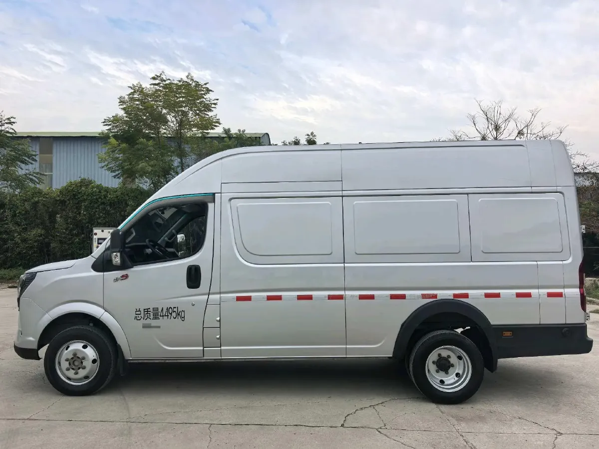 2023 DongFeng DFAC YuFeng 2.3T 143HP L4 6MT,autocango,china used car exporter,china ev exporter,chinese used car exporter,chinese used ev exporter