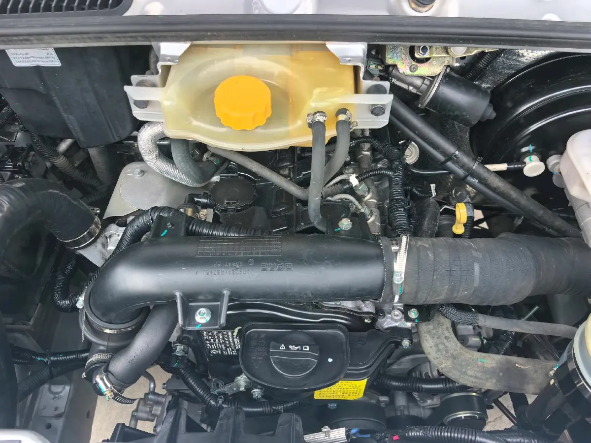 2023 DongFeng DFAC YuFeng 2.3T 143HP L4 6MT,autocango,china used car exporter,china ev exporter,chinese used car exporter,chinese used ev exporter