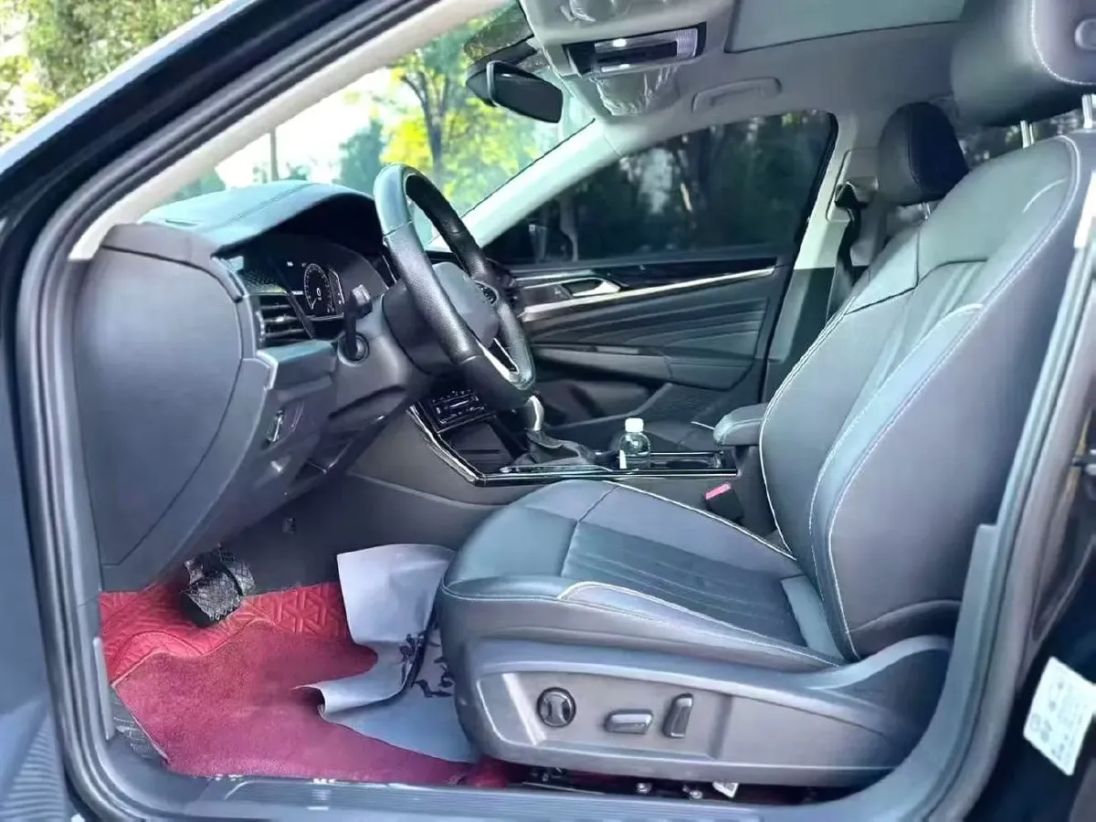 2023 Volkswagen Passat 2.0T 186HP L4 7DCT,autocango,china used car exporter,china ev exporter,chinese used car exporter,chinese used ev exporter