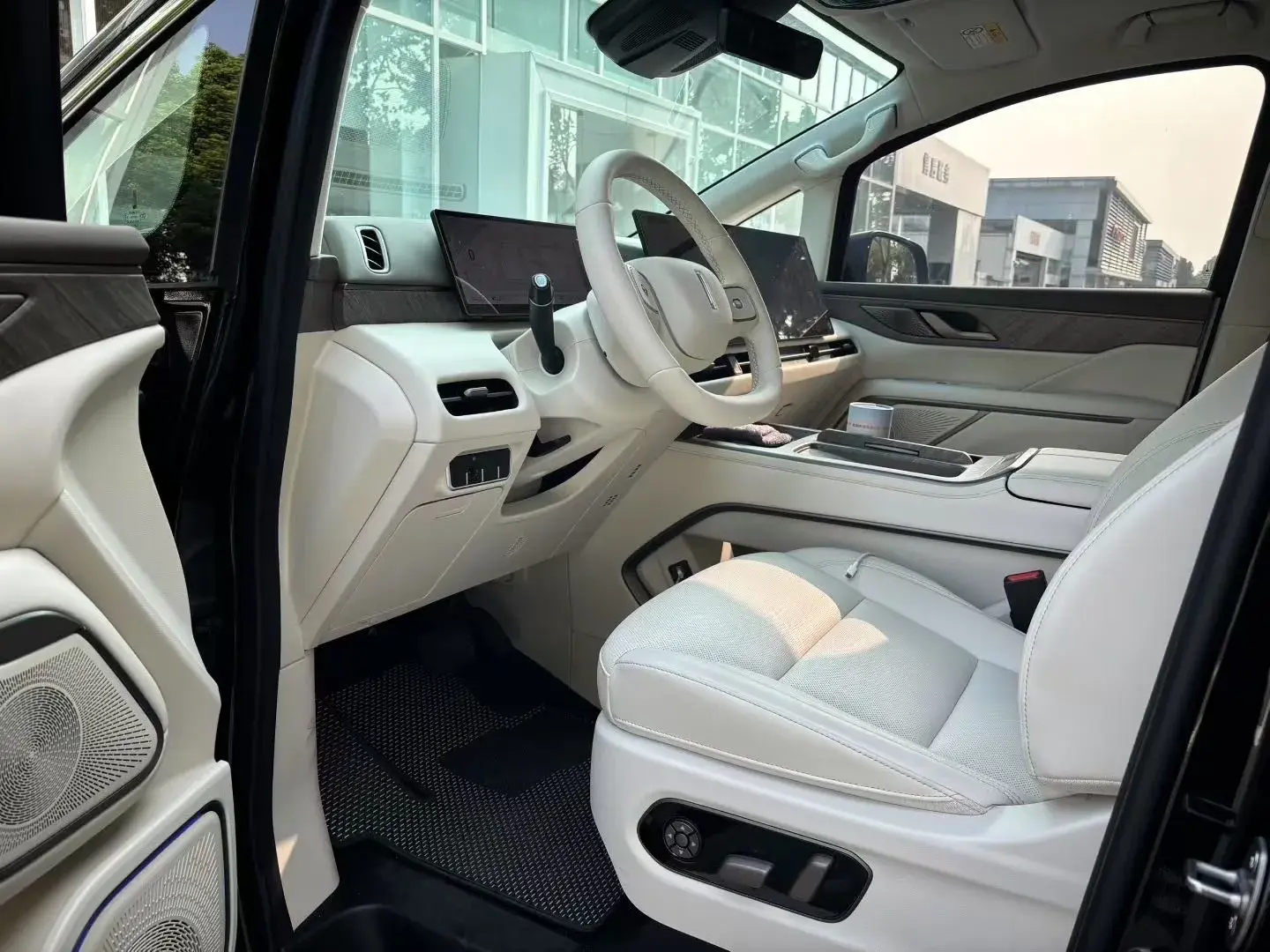 2025 WEY HIGHMOUNTAIN thumbnail 4