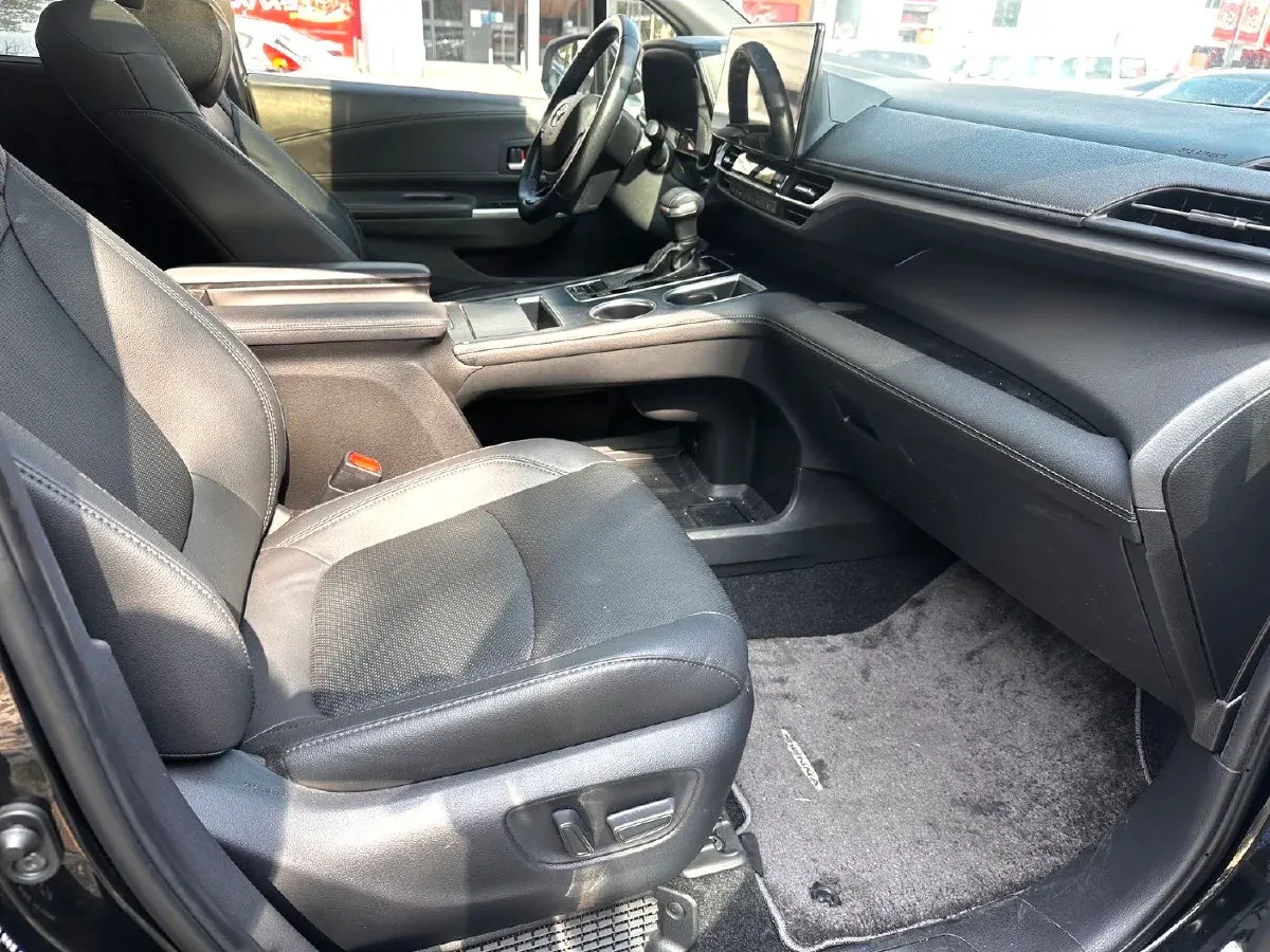 2021 Toyota Sienna 2.5L 192HP L4 E-CVT Hybrid,autocango,china used car exporter,china ev exporter,chinese used car exporter,chinese used ev exporter