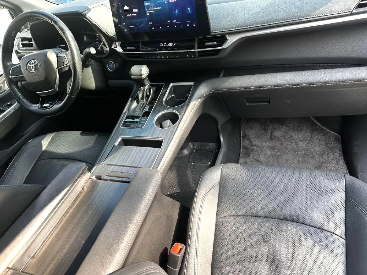 2021 Toyota Sienna 2.5L 192HP L4 E-CVT Hybrid,autocango,china used car exporter,china ev exporter,chinese used car exporter,chinese used ev exporter