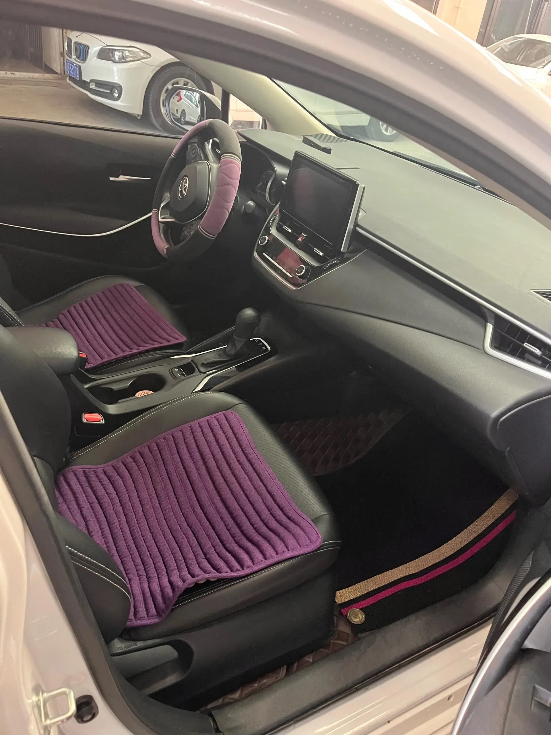 2021 TOYOTA COROLLA thumbnail 4