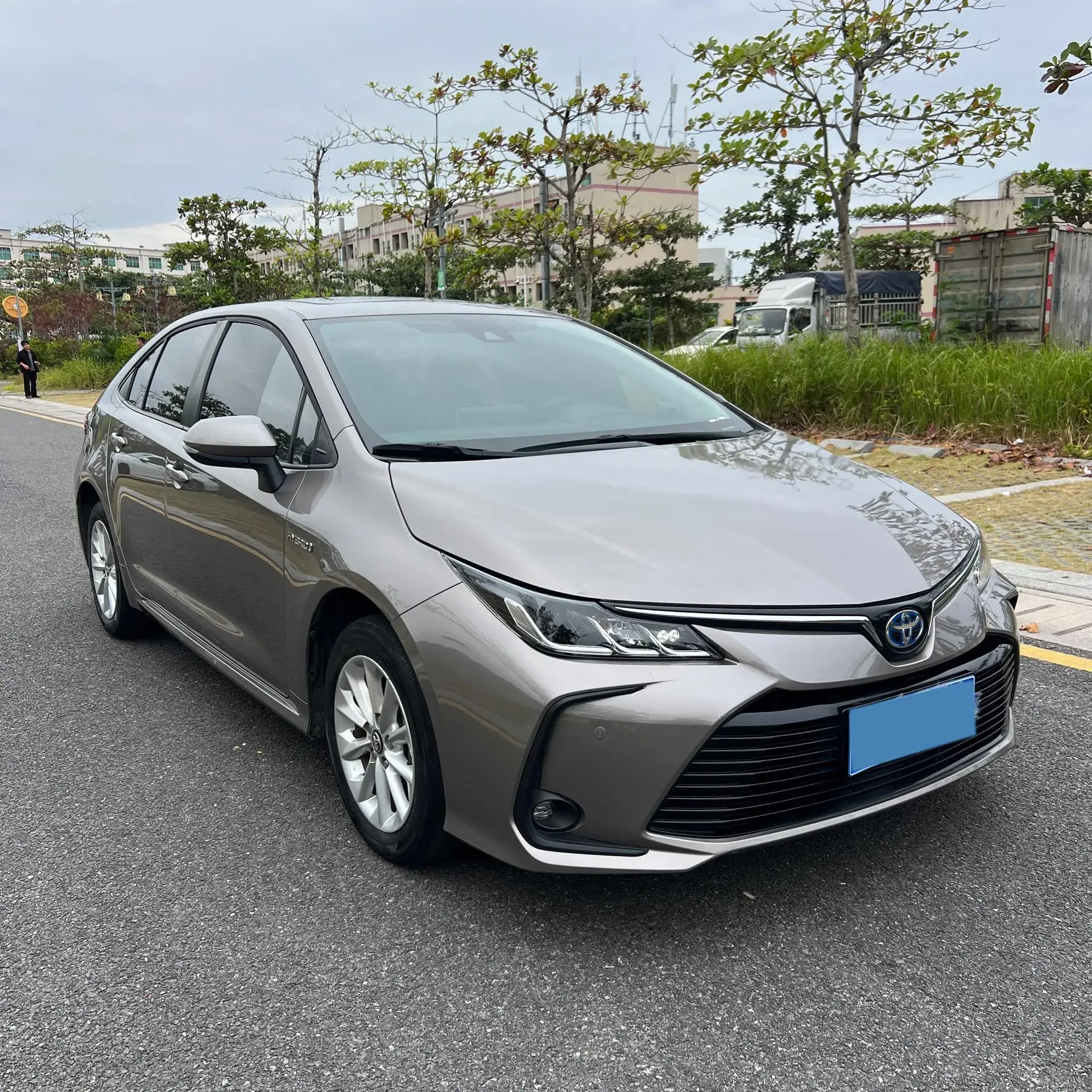 2021 TOYOTA COROLLA thumbnail 3