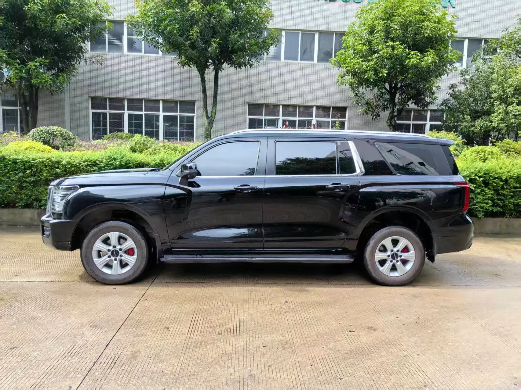 2023 HAVAL H5 thumbnail 3