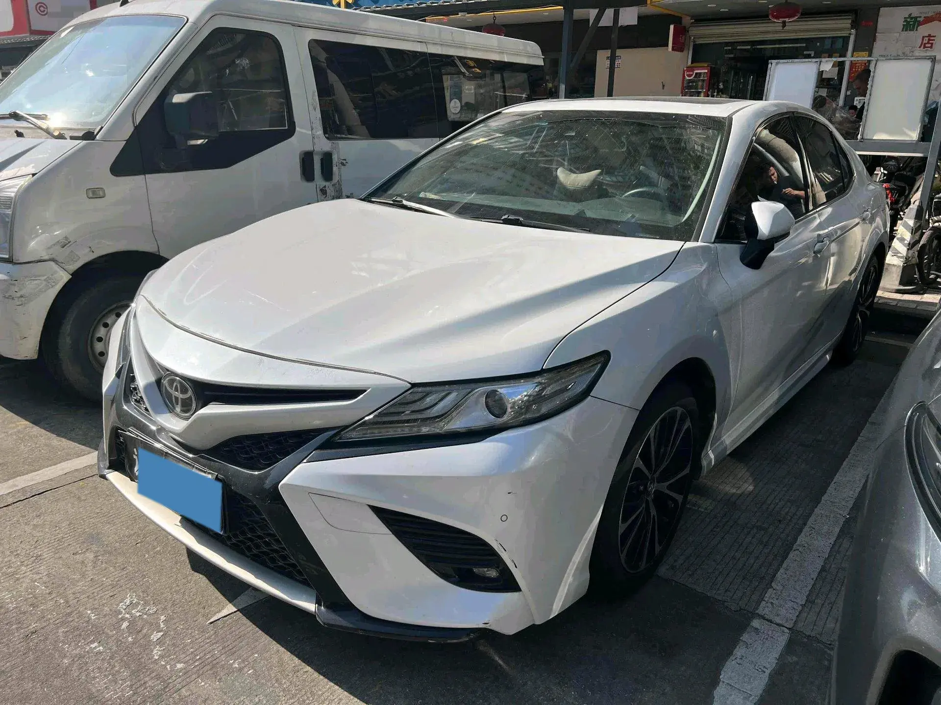 2019 TOYOTA CAMRY view 1