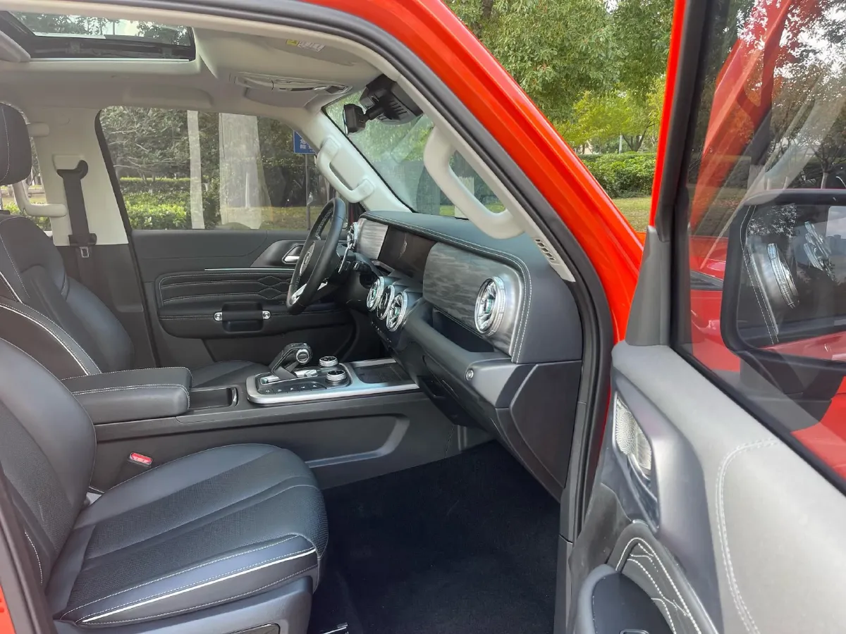 2024 Tank 300 2.0T 252HP L4 9AT,autocango,china used car exporter,china ev exporter,chinese used car exporter,chinese used ev exporter