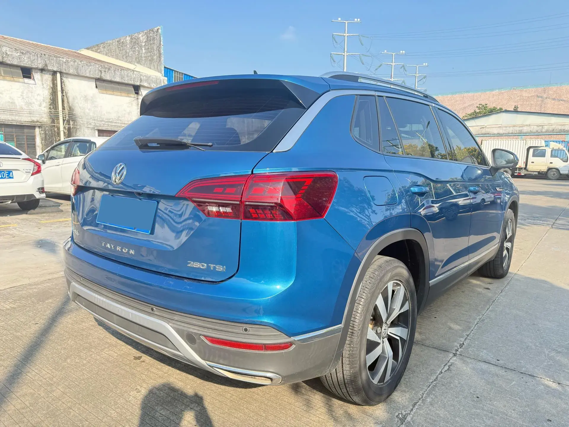 2020 VOLKSWAGEN TAYRON thumbnail 4