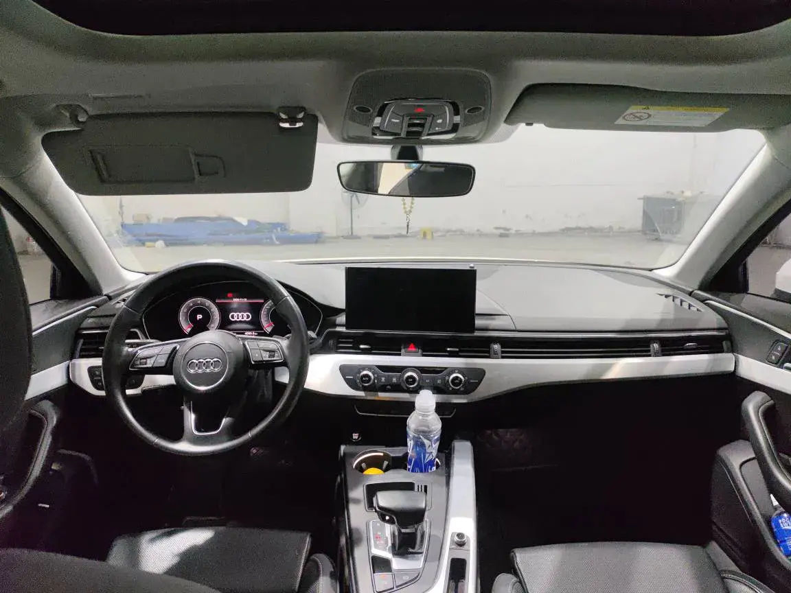 2022 AUDI A4L thumbnail 3