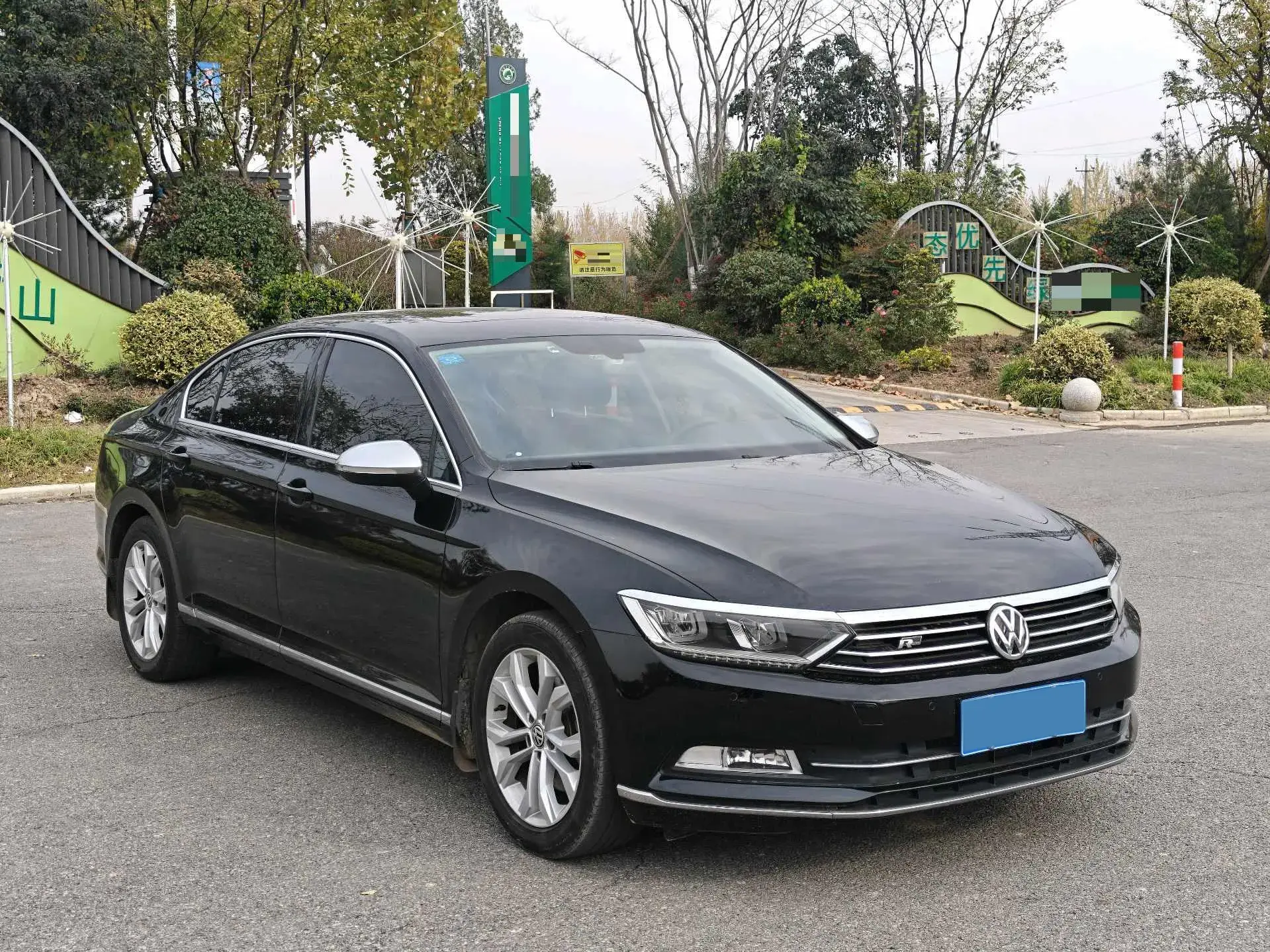 2018 VOLKSWAGEN MAGOTAN thumbnail 3