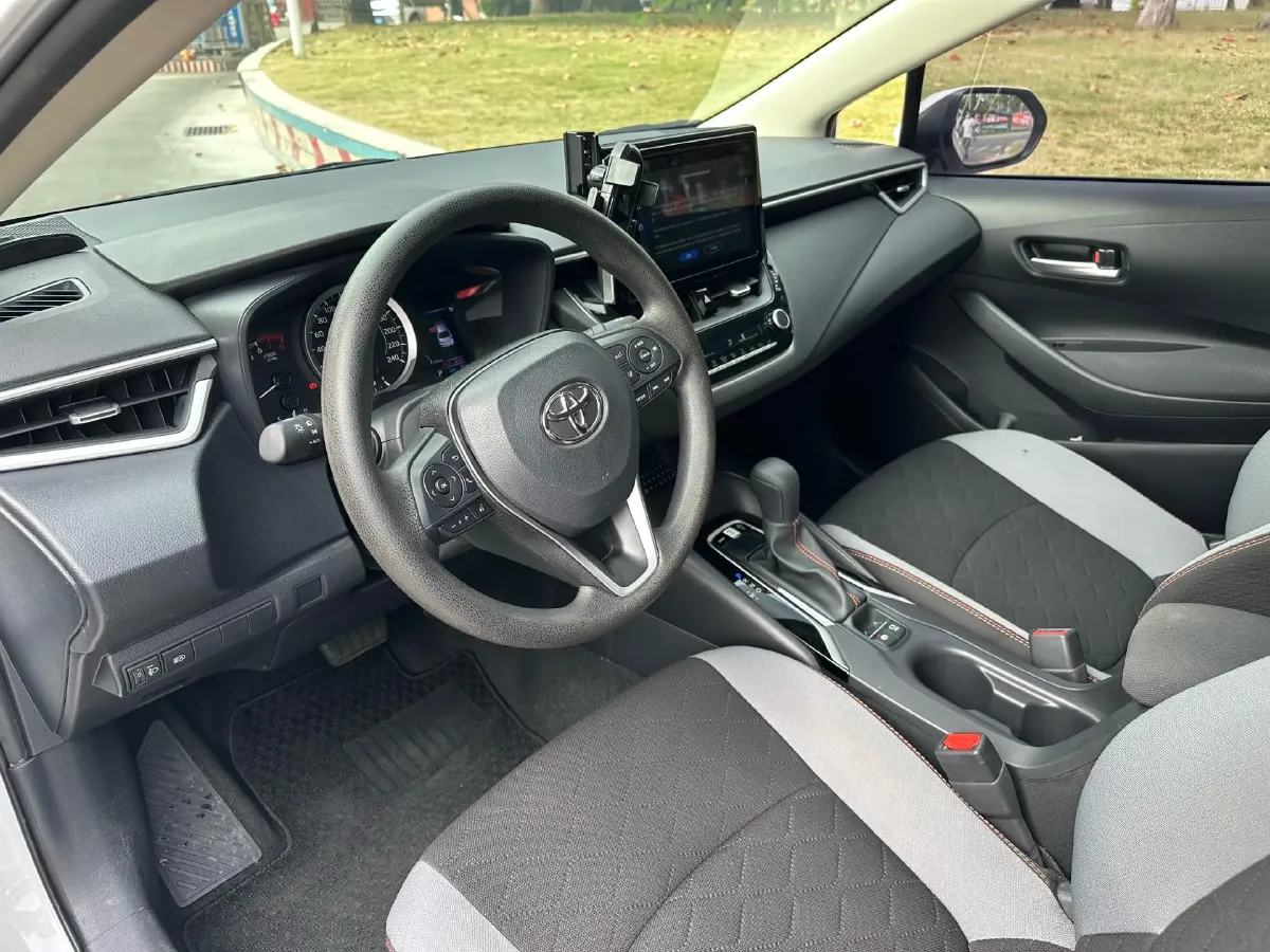 2021 Toyota Corolla 1.2T 116HP L4 CVT,autocango,china used car exporter,china ev exporter,chinese used car exporter,chinese used ev exporter