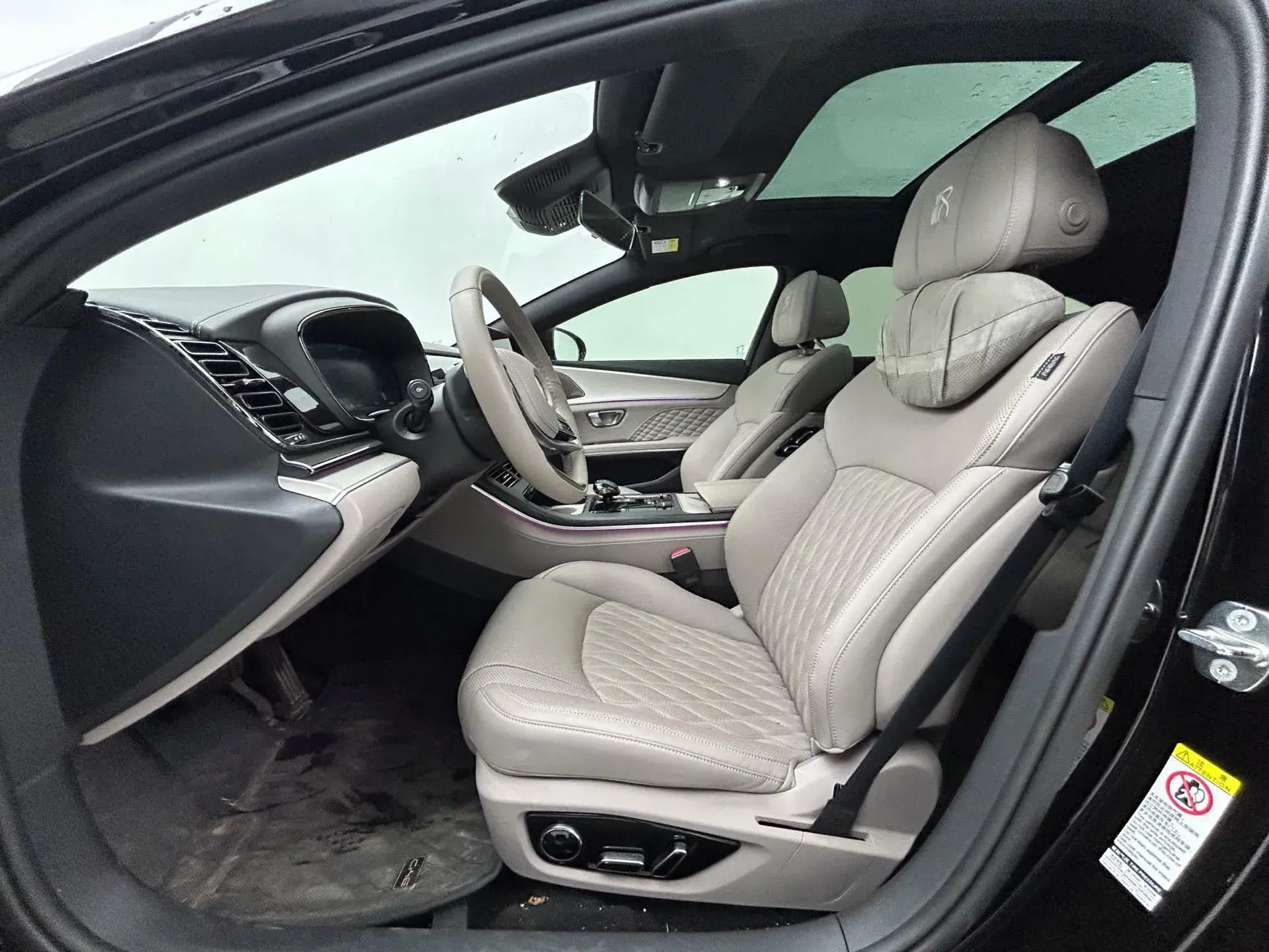 2024 BYD HAN thumbnail 4