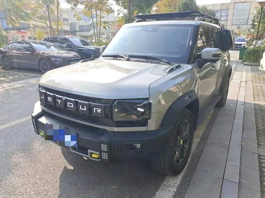 2023 Jetour Traveller 2.0T 254HP L4 7DCT