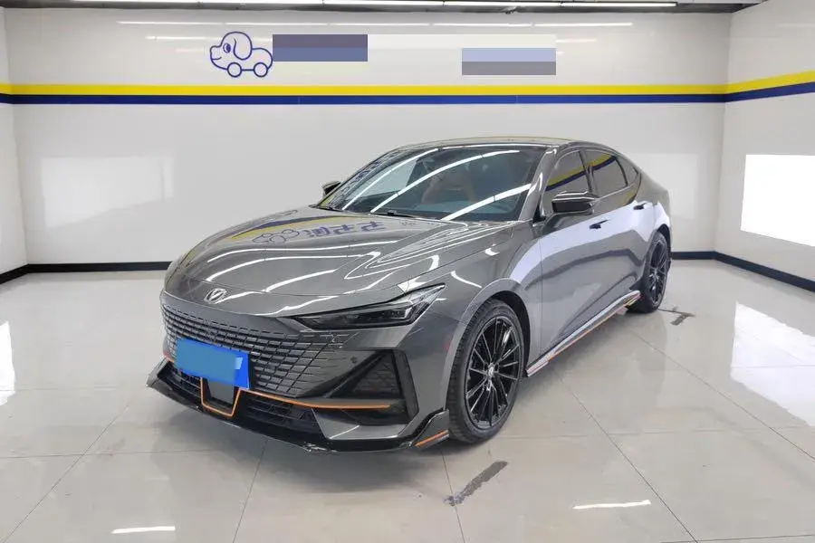 2023 ChangAn UNI-V 1.5T 188HP L4 7DCT