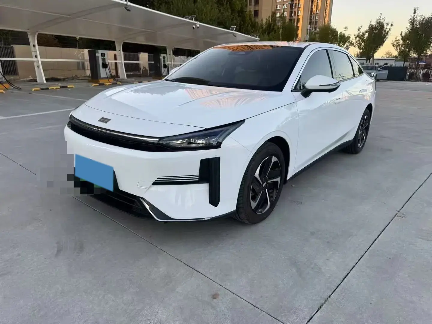 2024 GEELY GALAXY view 1