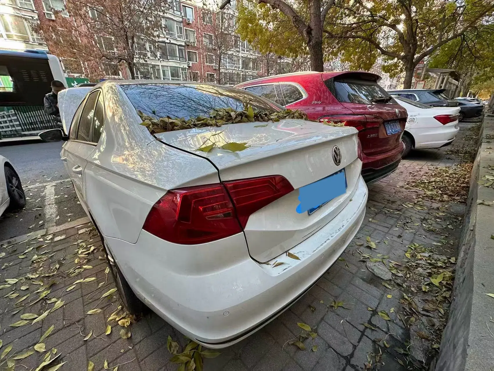 2019 VOLKSWAGEN BORA thumbnail 3