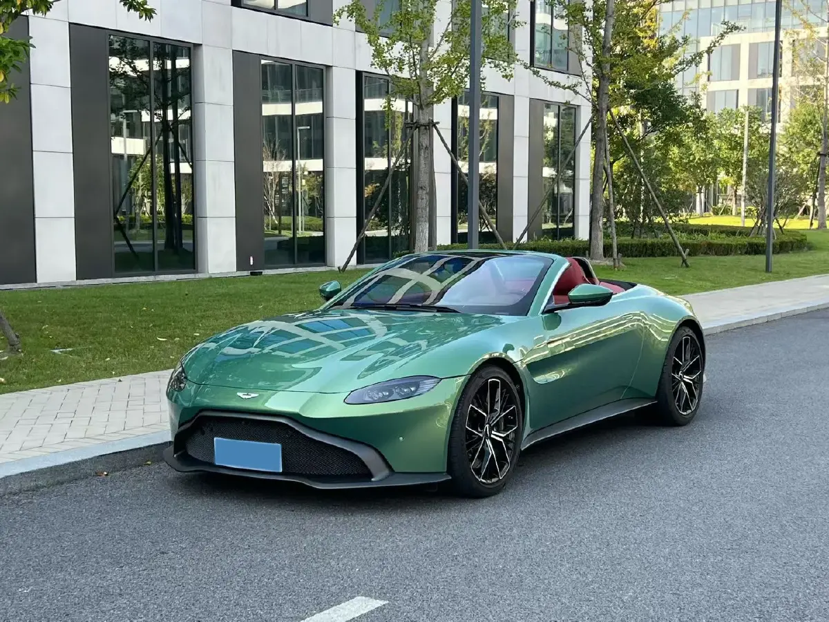 2023 Aston Martin V8 Vantage 4.0T 510HP V8 8AT