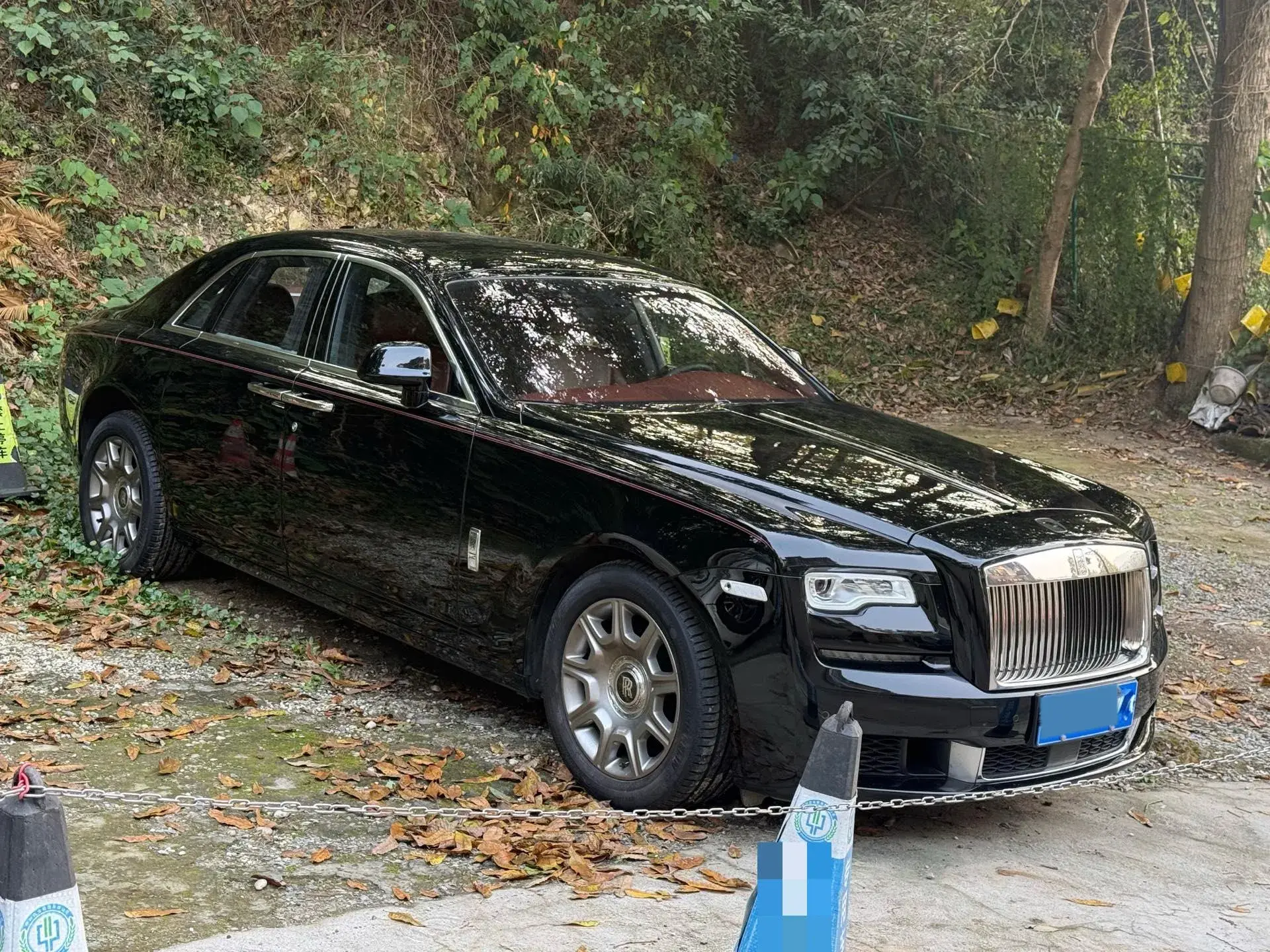 2018 ROLLS-ROYCE GHOST thumbnail 3