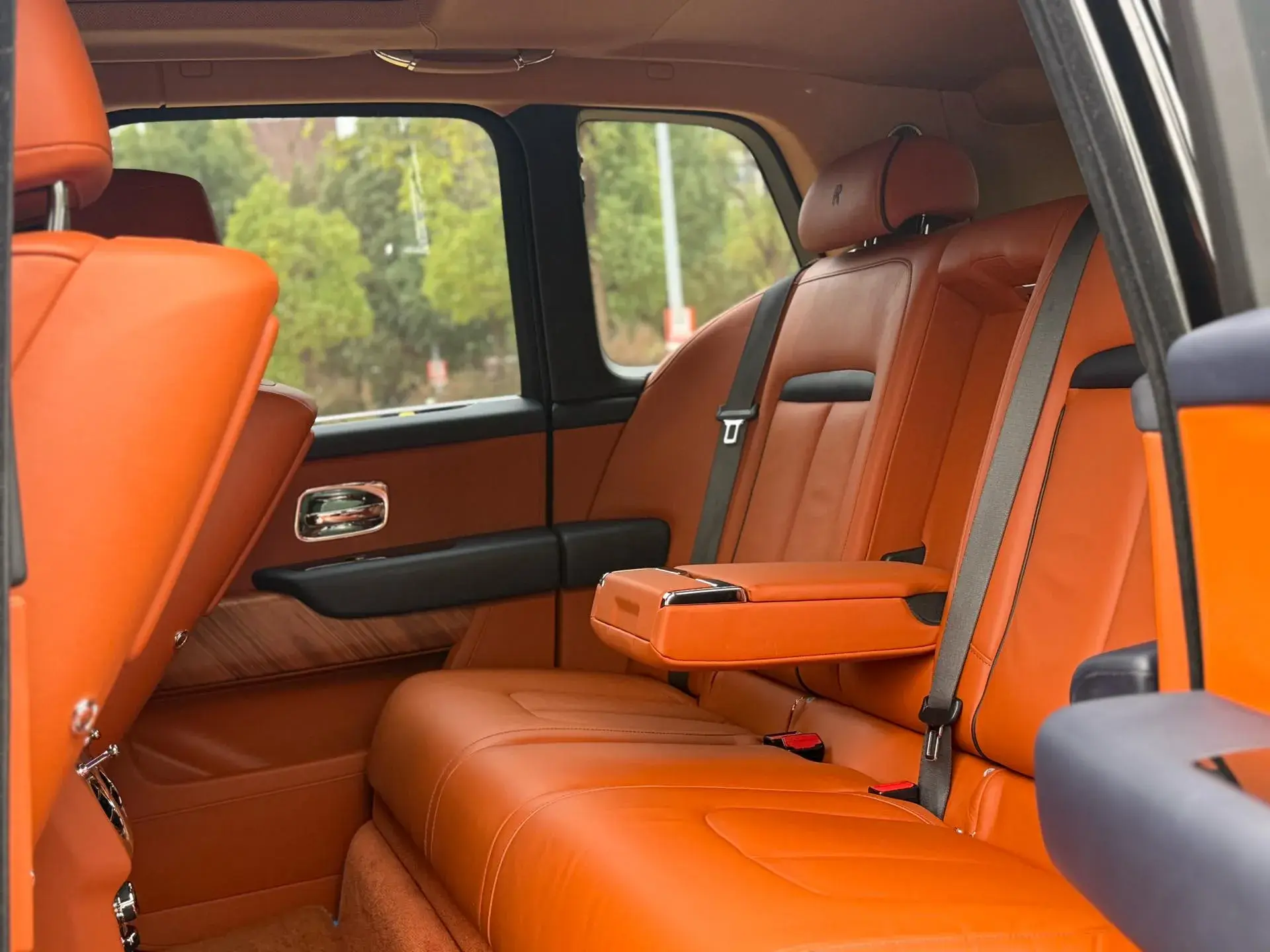 2018 ROLLS-ROYCE CULLINAN thumbnail 4