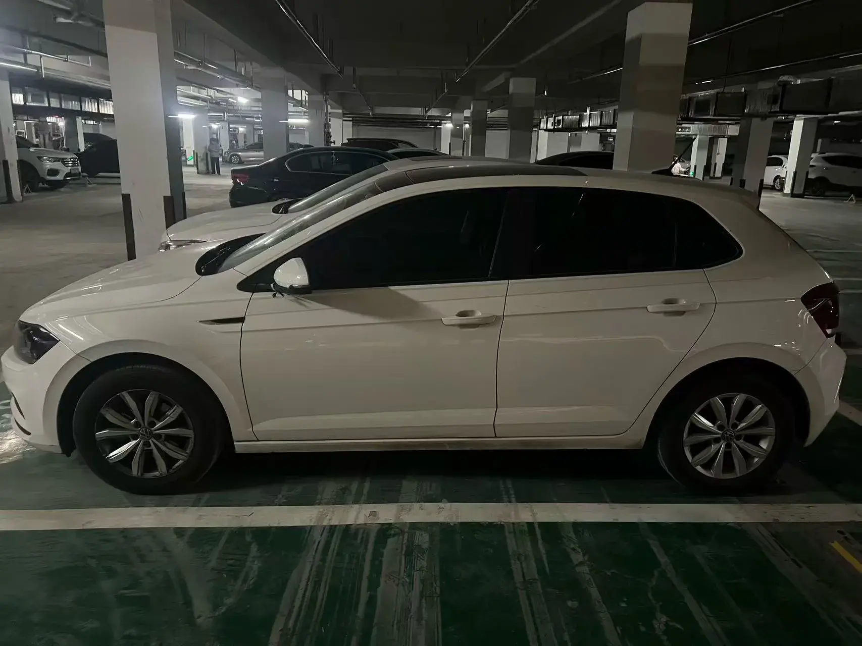 2023 VOLKSWAGEN POLO thumbnail 3