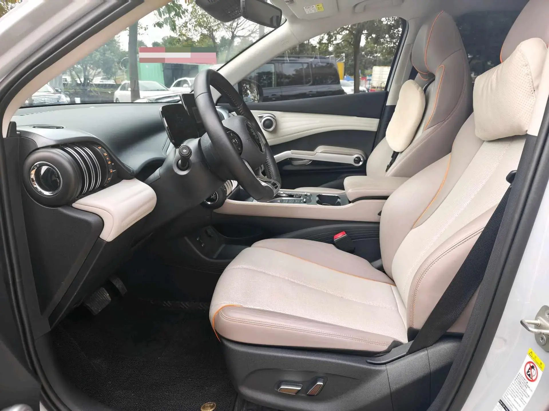 2024 BYD YUAN thumbnail 4