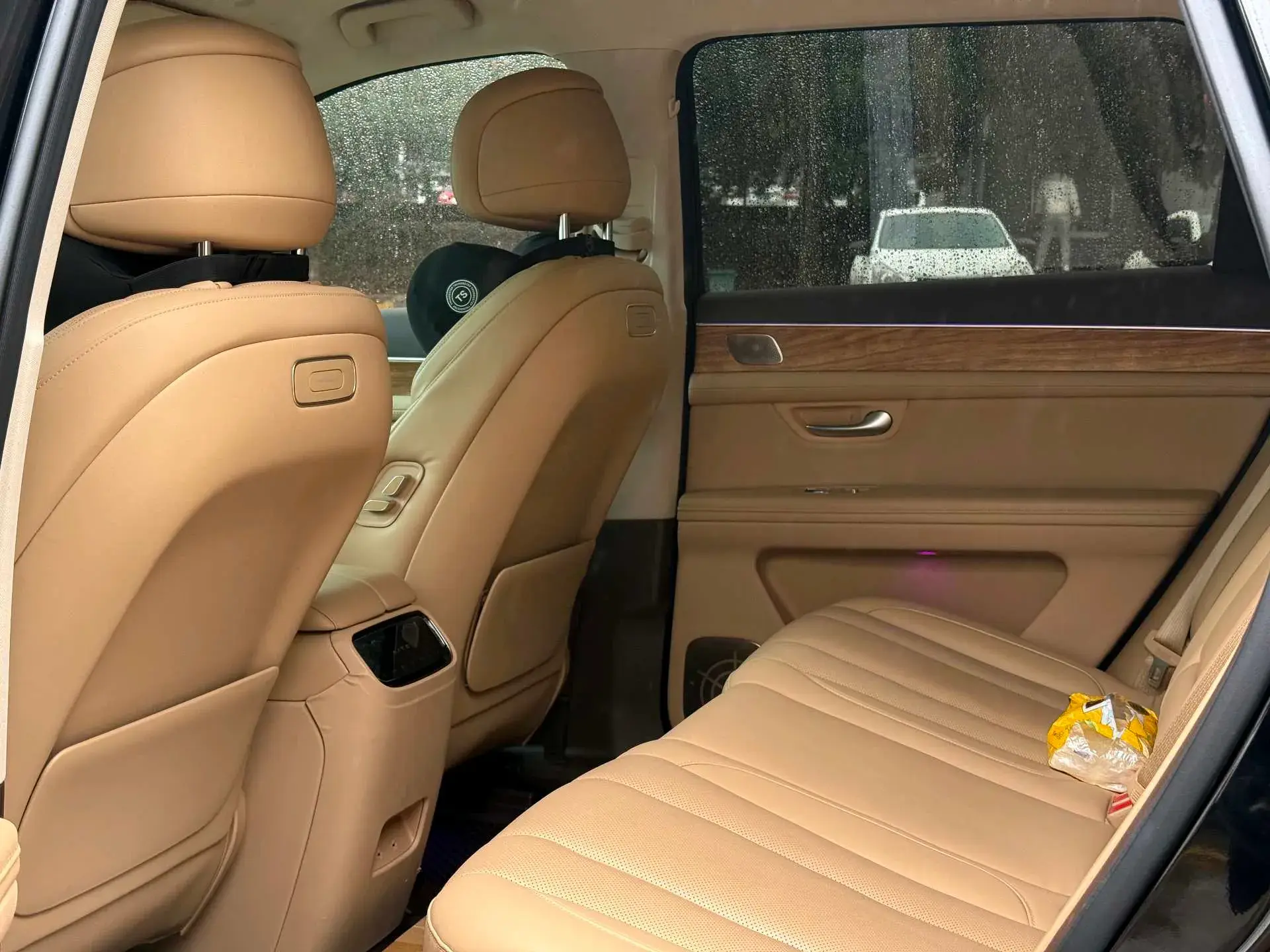 2024 AITO AITO thumbnail 4