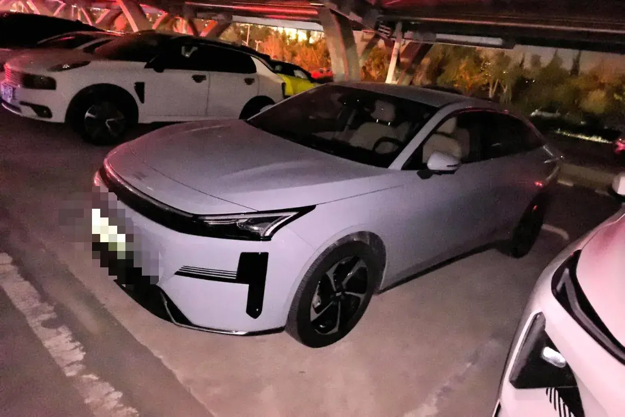 2023 Geely Galaxy L6 1.5T 163HP L4 3DHT PHEV