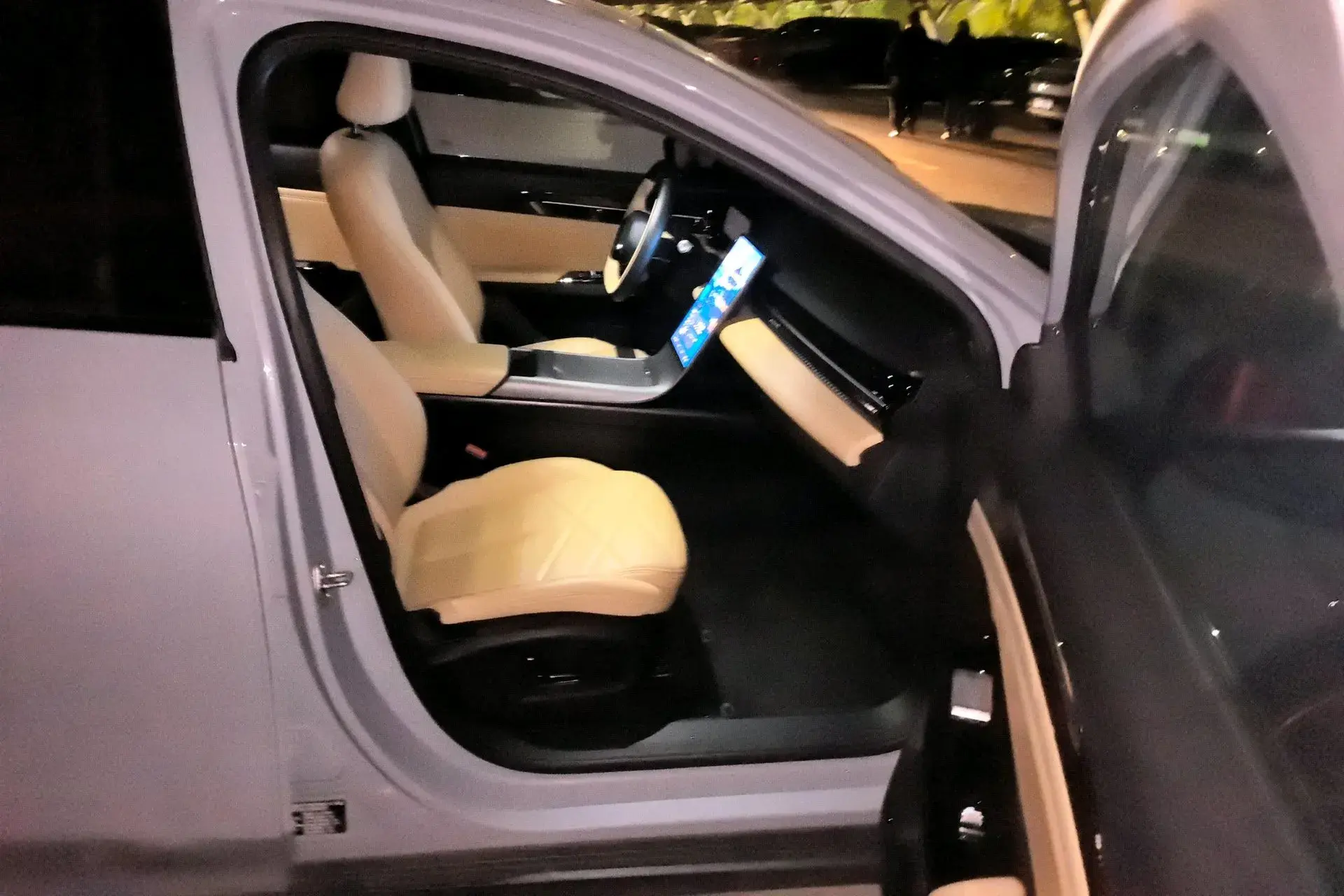 2023 GEELY GALAXY thumbnail 2