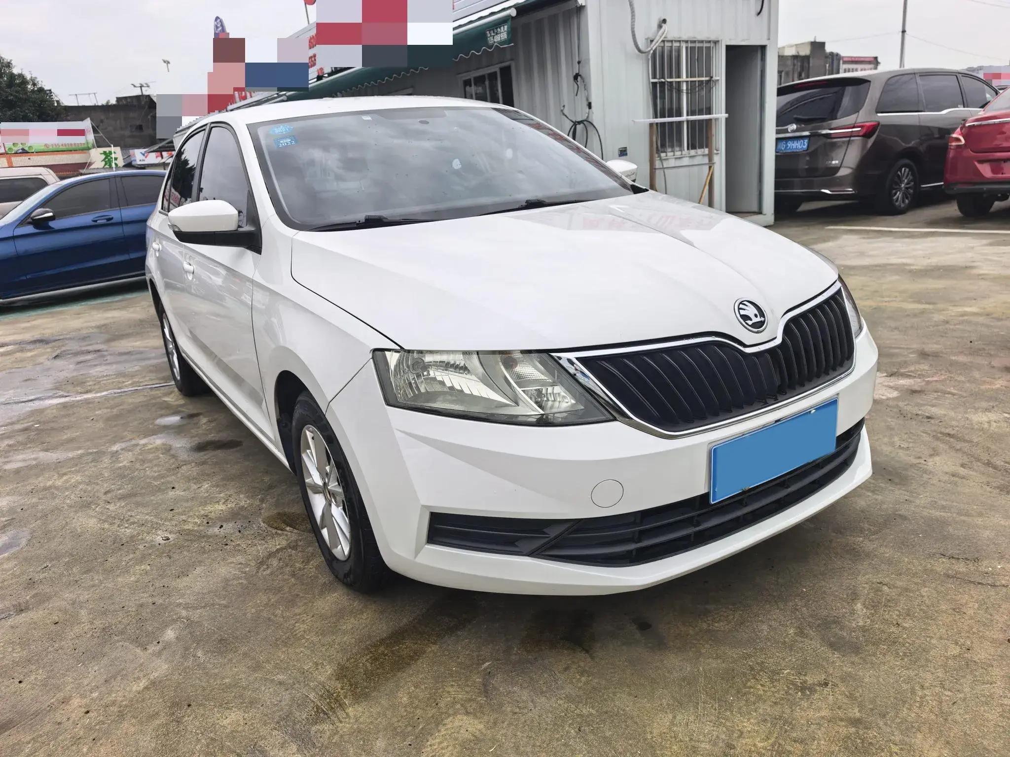 2018 SKODA RAPID thumbnail 3