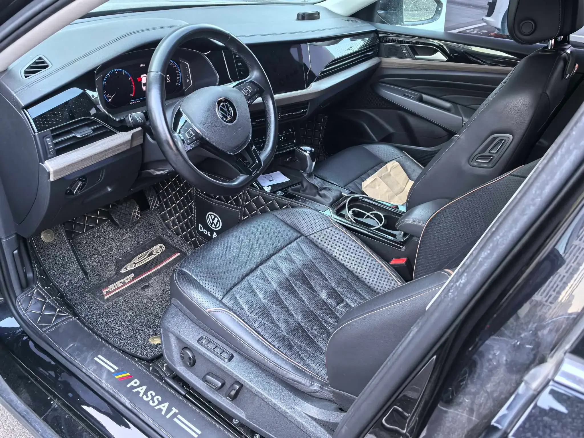 2020 VOLKSWAGEN PASSAT thumbnail 3