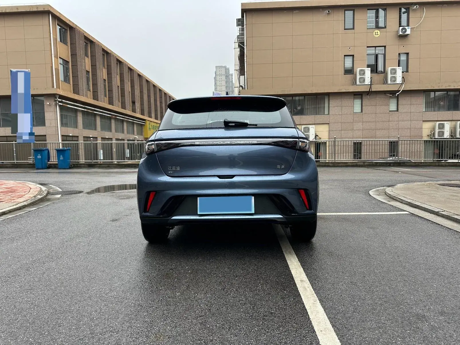 2025 BYD DOLPHIN thumbnail 4