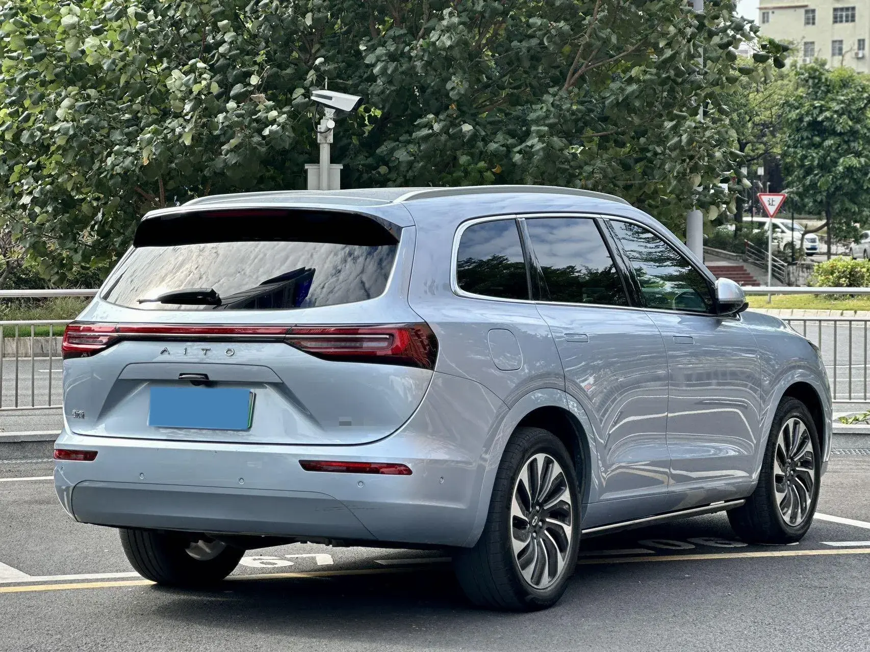 2024 AITO AITO thumbnail 3