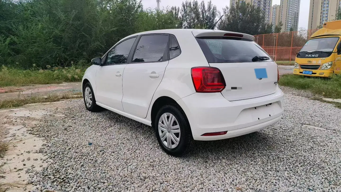 2018 VOLKSWAGEN POLO thumbnail 4