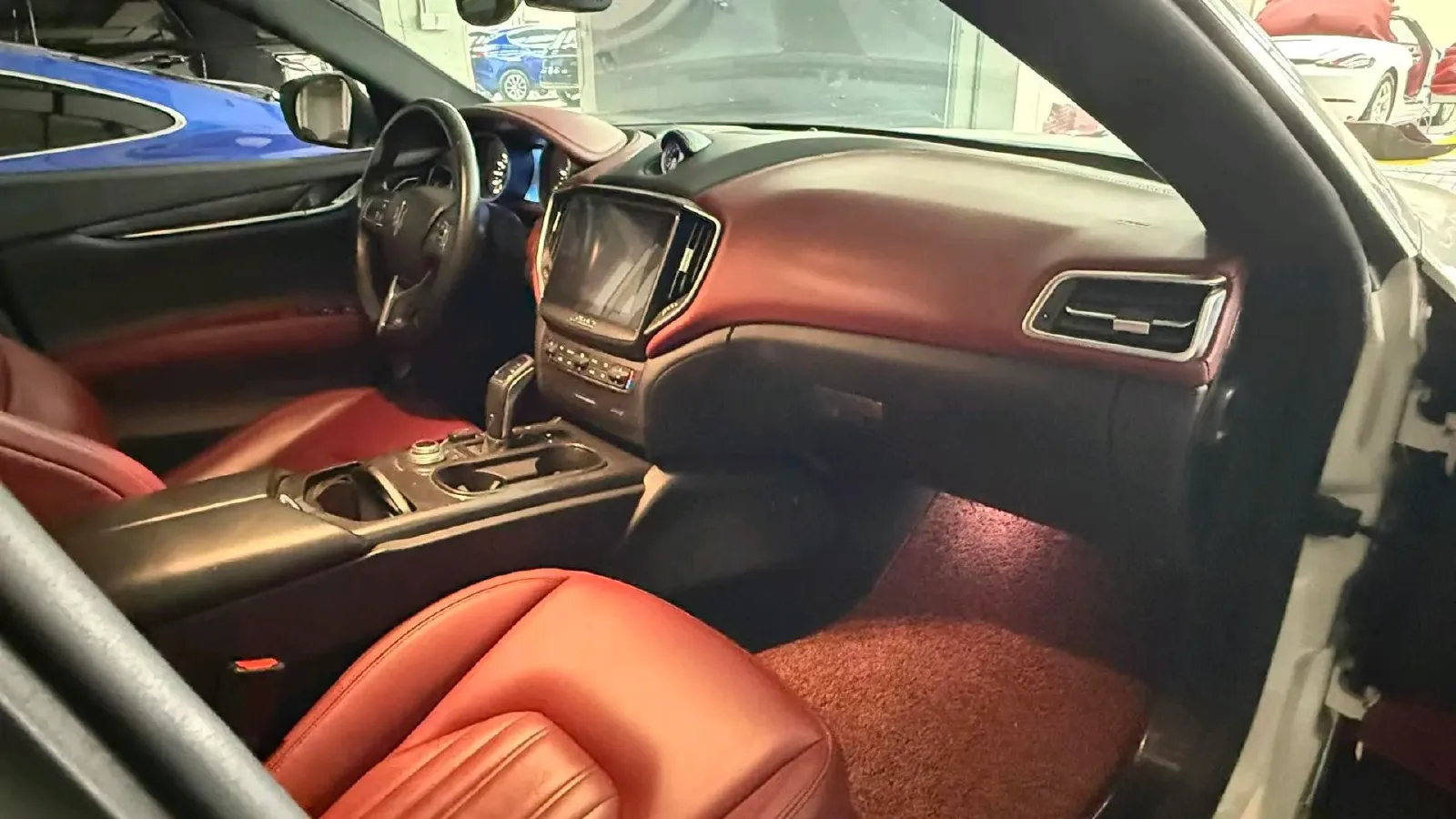 2018 Maserati Ghibli 3.0T 350HP V6 8AT,autocango,china used car exporter,china ev exporter,chinese used car exporter,chinese used ev exporter