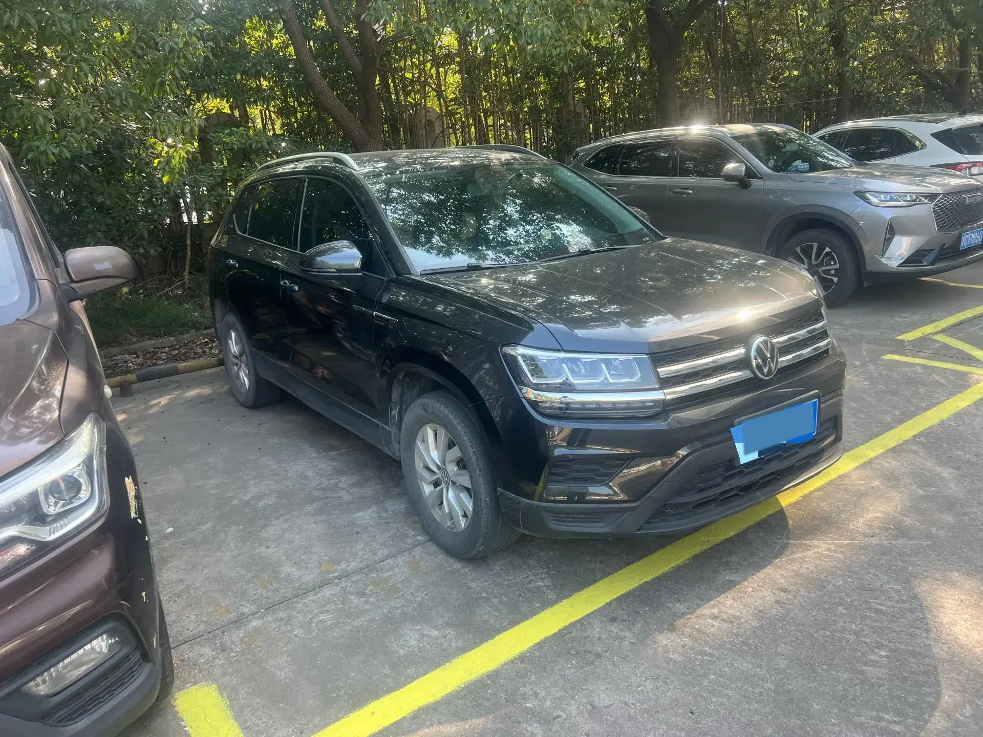 2021 VOLKSWAGEN THARU thumbnail 3