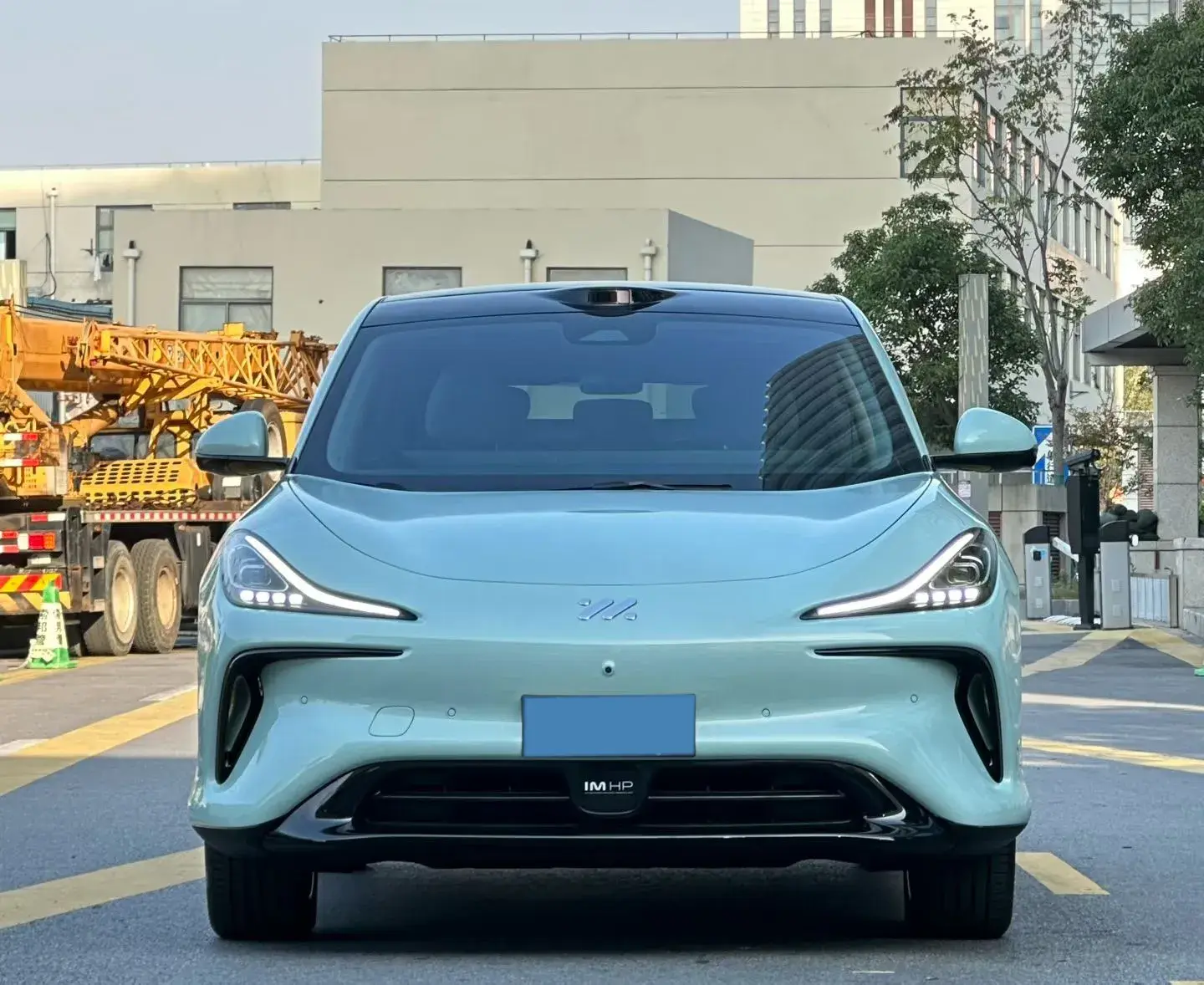 2023 IM LS6 thumbnail 2