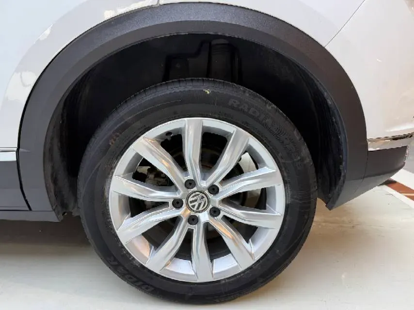 2021 Volkswagen T-Roc 1.4T 150HP L4 7DCT,autocango,china used car exporter,china ev exporter,chinese used car exporter,chinese used ev exporter