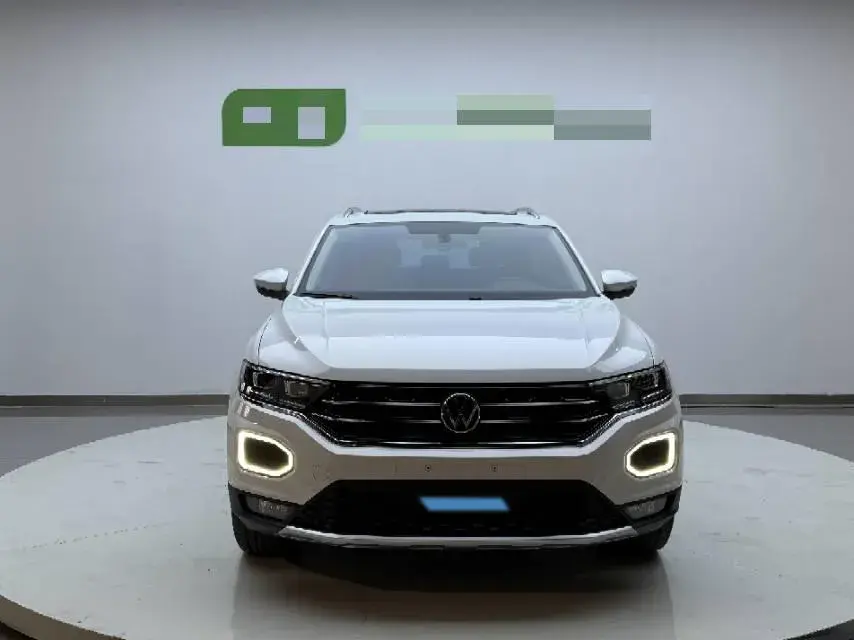 2021 VOLKSWAGEN T-ROC thumbnail 2