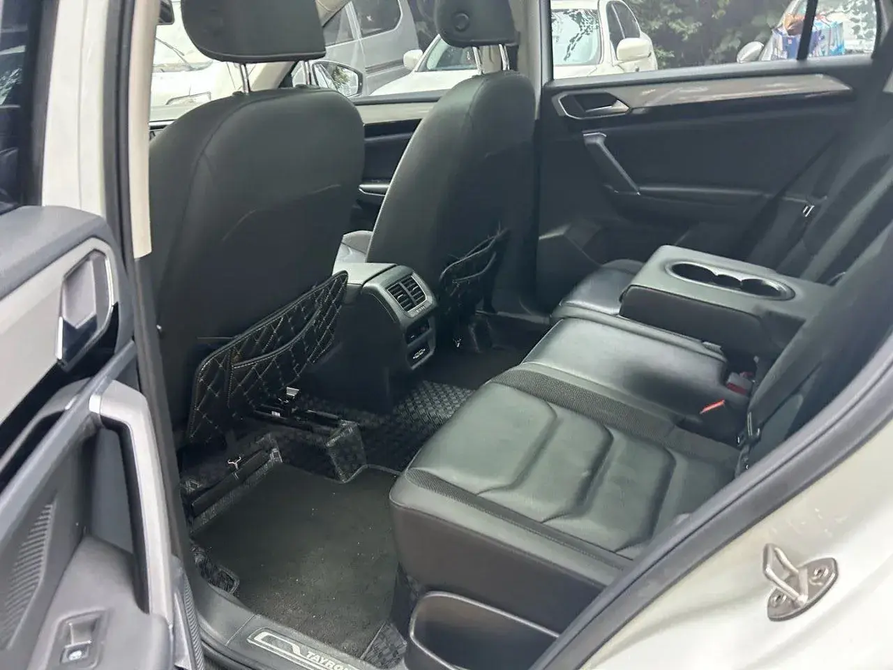 2019 VOLKSWAGEN TAYRON thumbnail 3