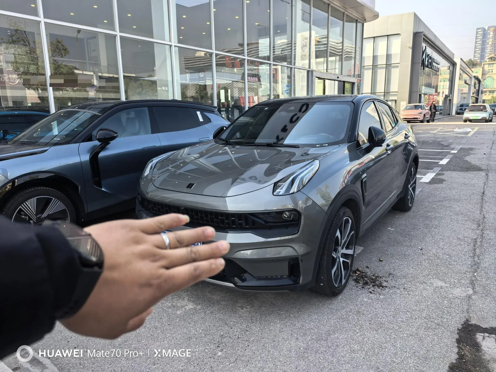 2020 LYNK&CO 05 view 1